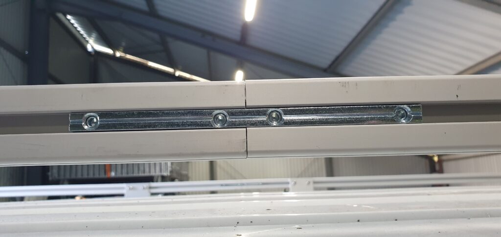 Montage Einsatz Profilverbinder Nut 10 Aluschienen Träger Montage Einsatz Profilverbinder Nut 10 Aluschienen Träger