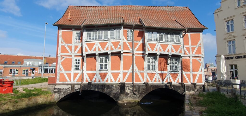 Tolles Fachwerkhaus aus den Jahrhunderten Tolles Fachwerkhaus aus den Jahrhunderten