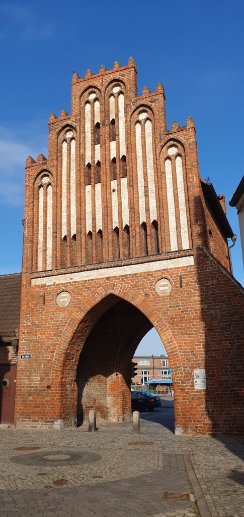 Tolles Tor zum Hafen von Wismar
