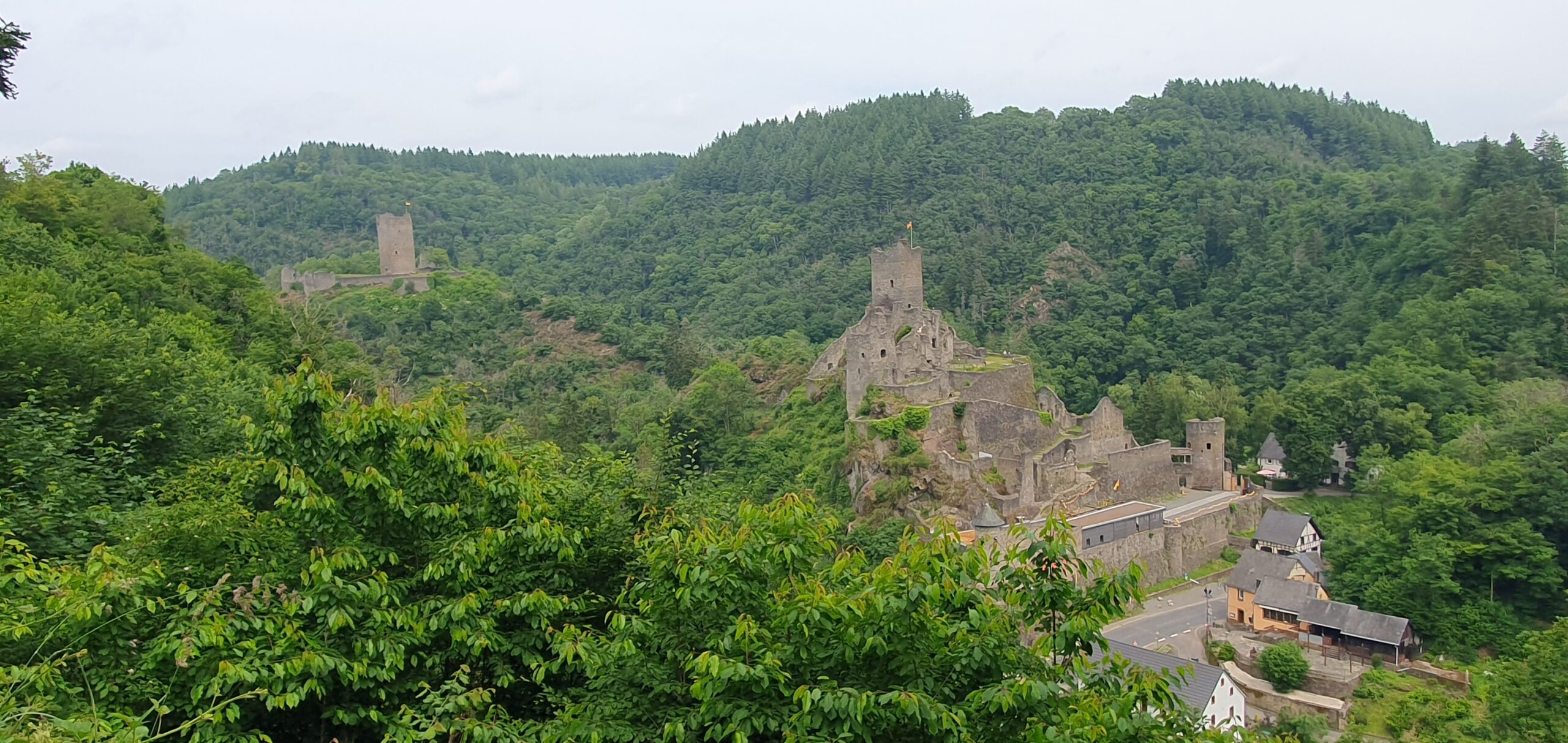 Burg Manderscheid ist Schön!